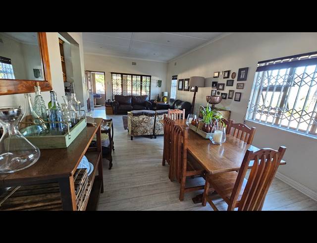 4 BEDROOM HOUSE FOR SALE IN FAIRVIEW